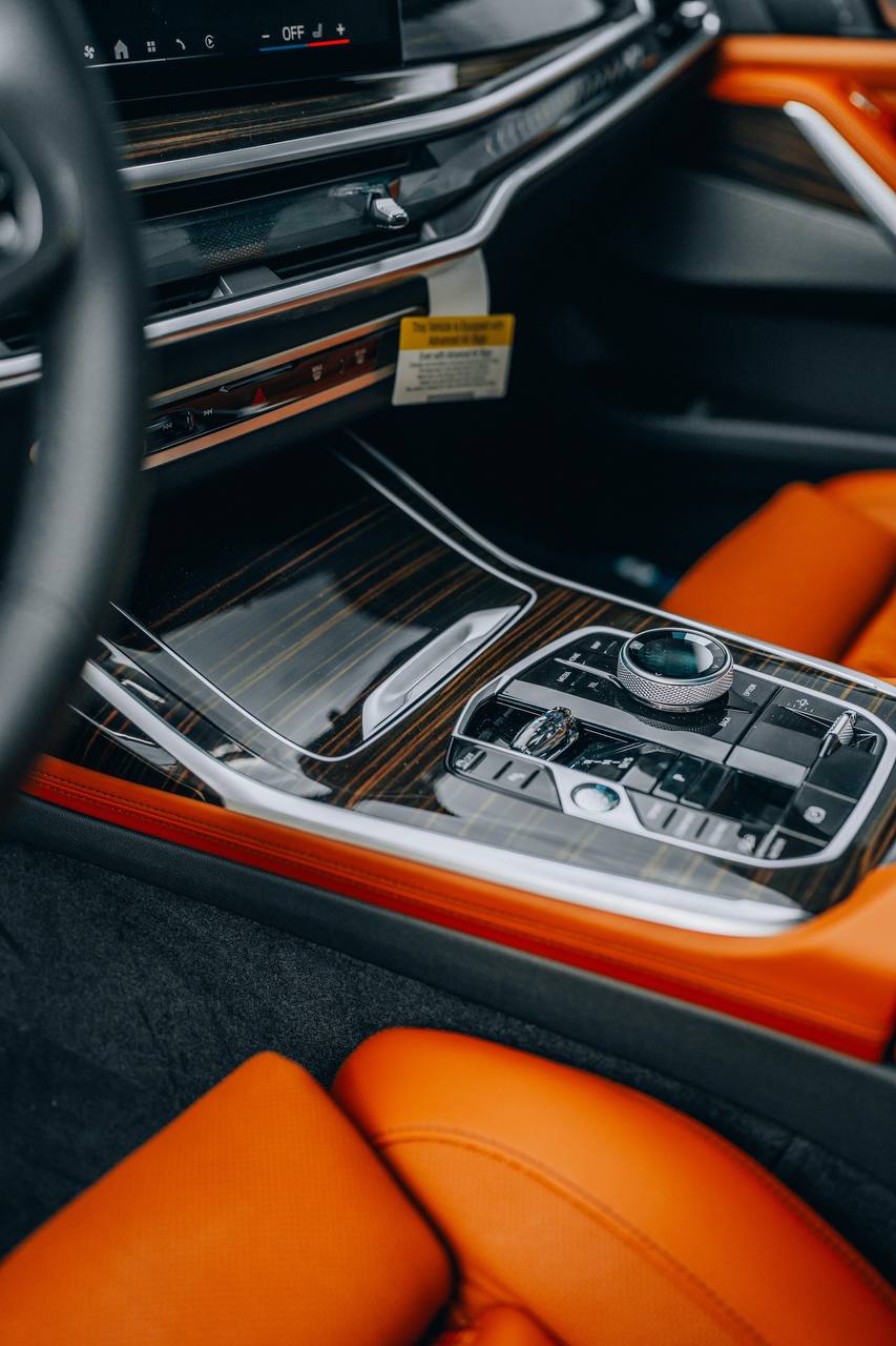 BMW X7 iDrive console