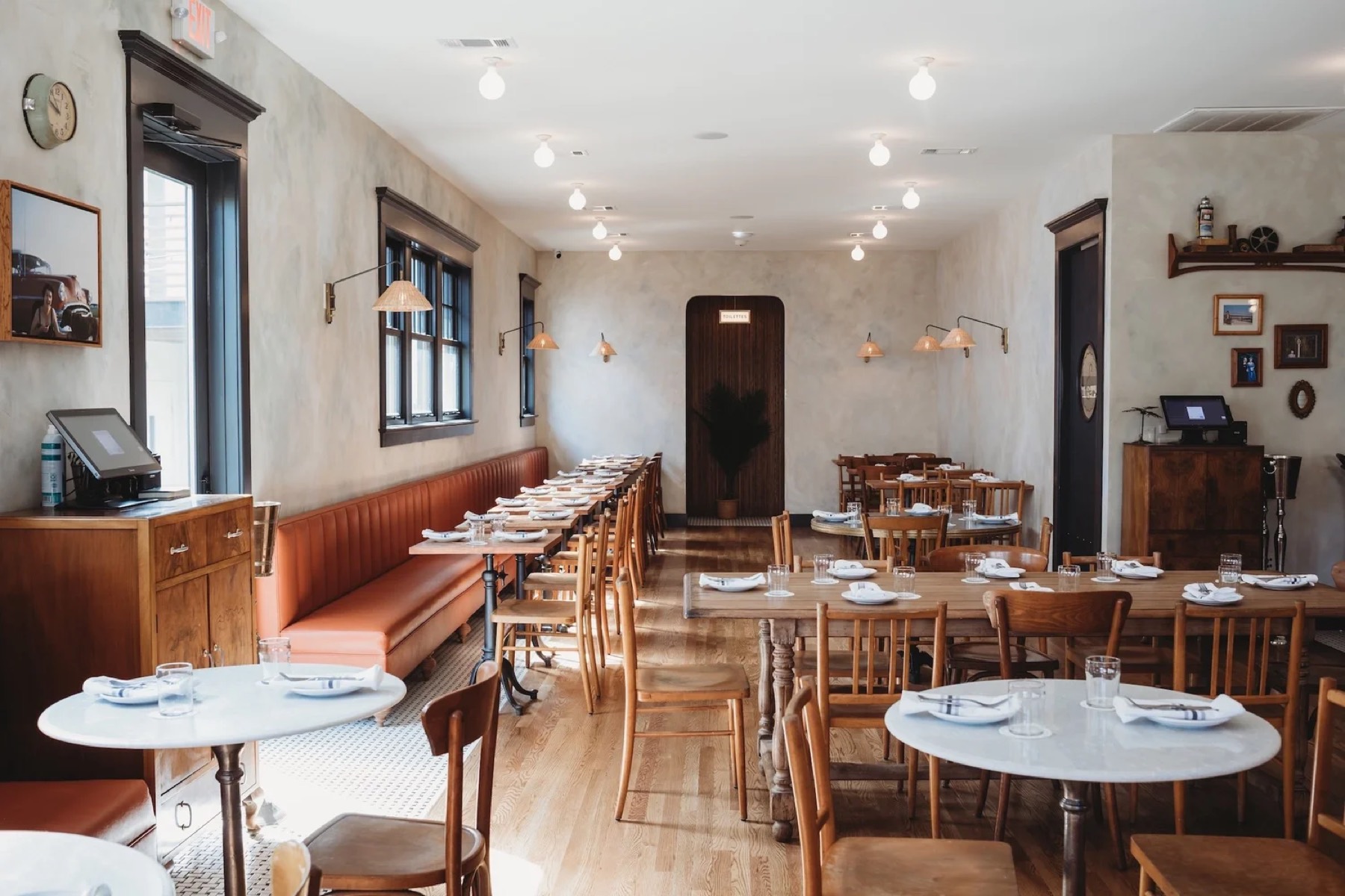 The dining room at Elvie's