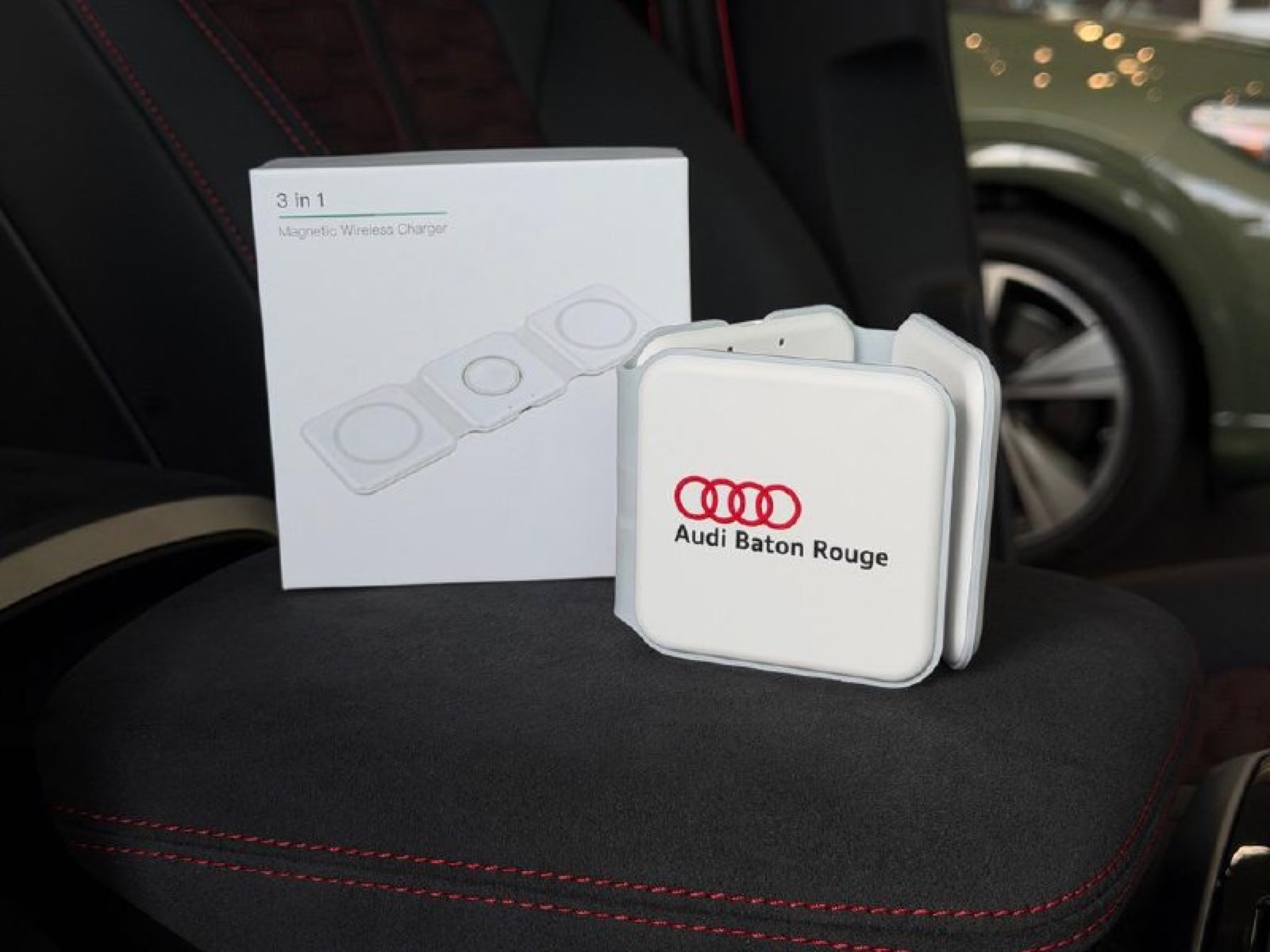 Audi Baton Rouge 3-in-1 magnetic wireless charger